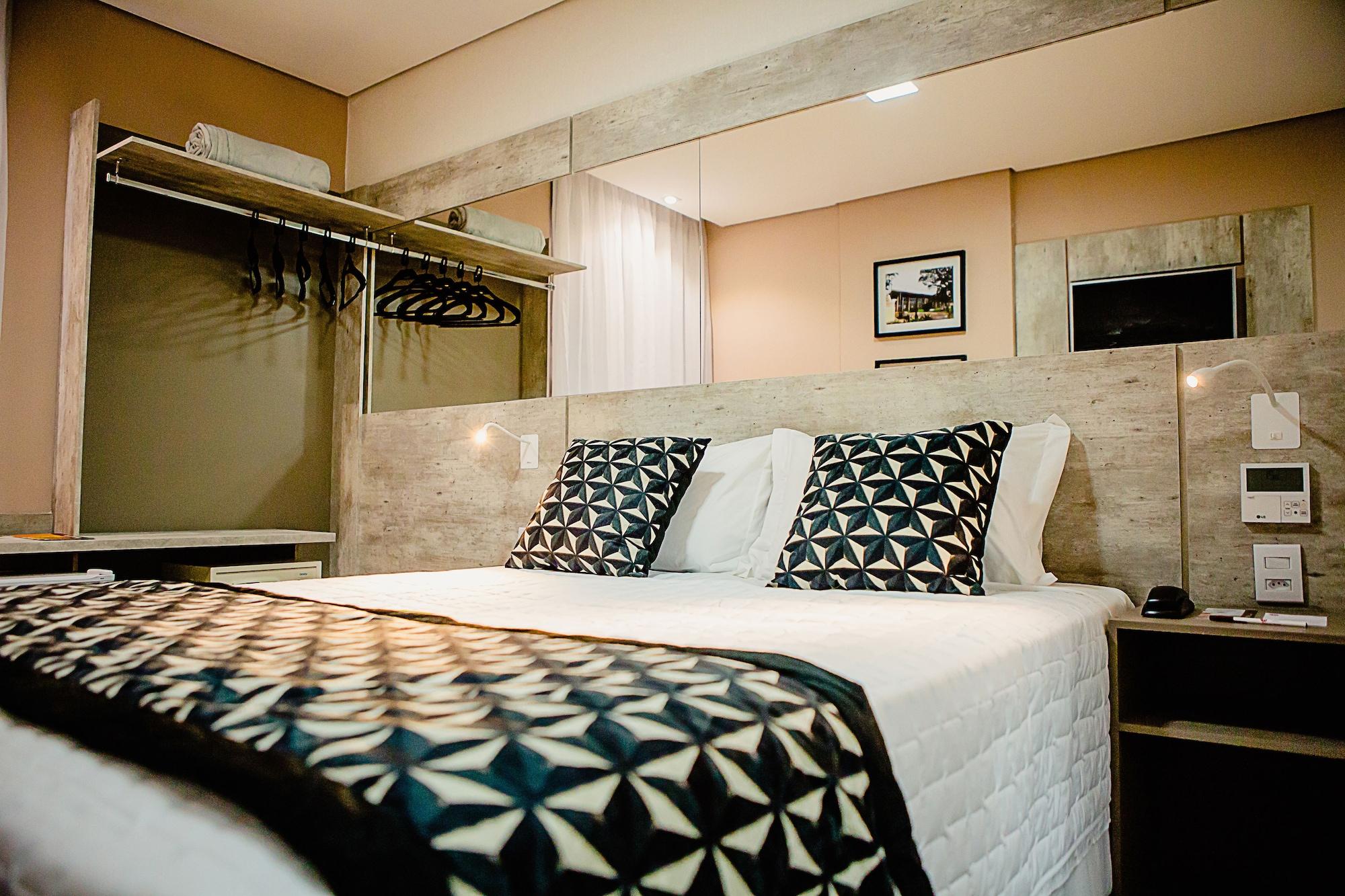 Bristol Vicosa Hotel Zewnętrze zdjęcie