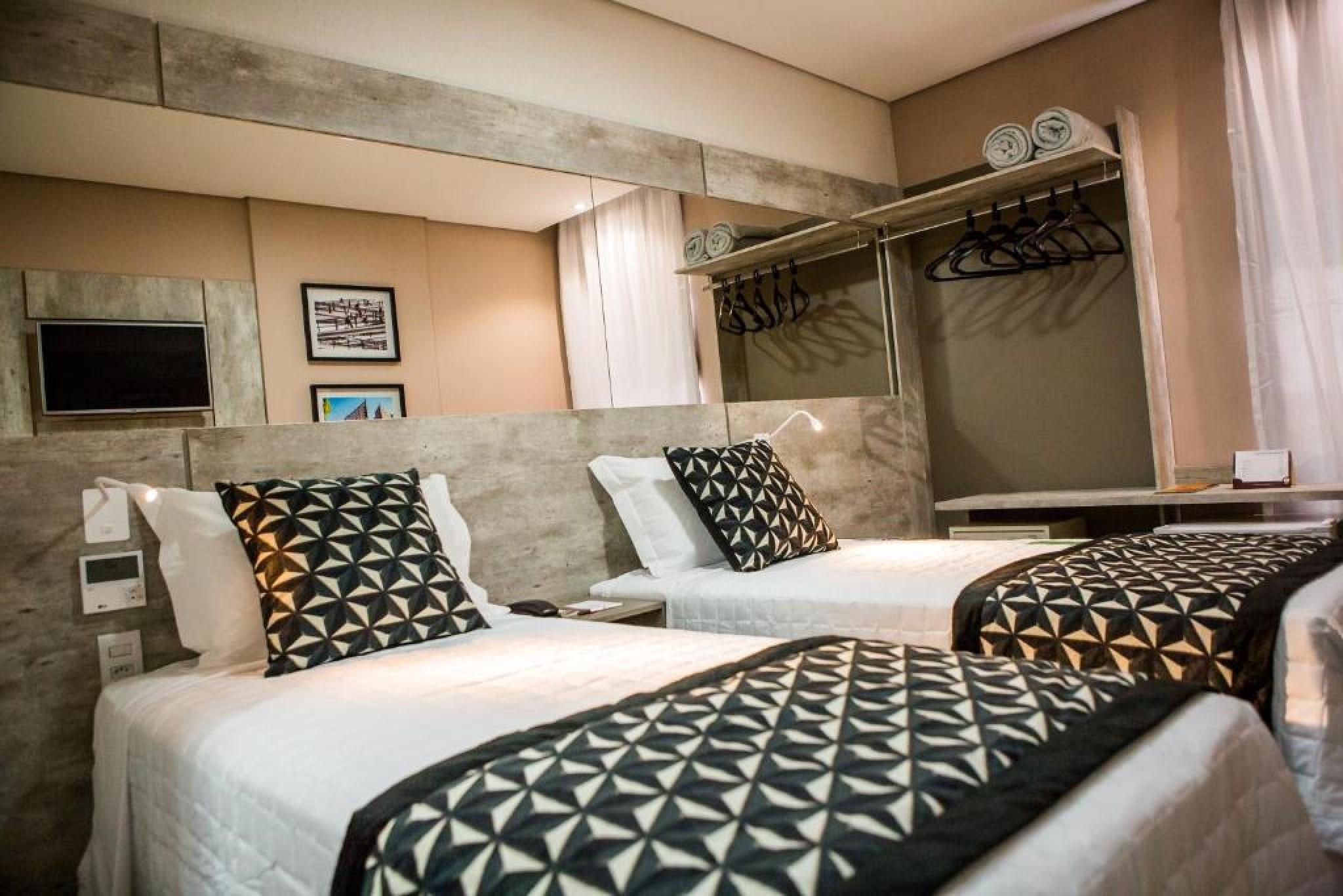 Bristol Vicosa Hotel Zewnętrze zdjęcie